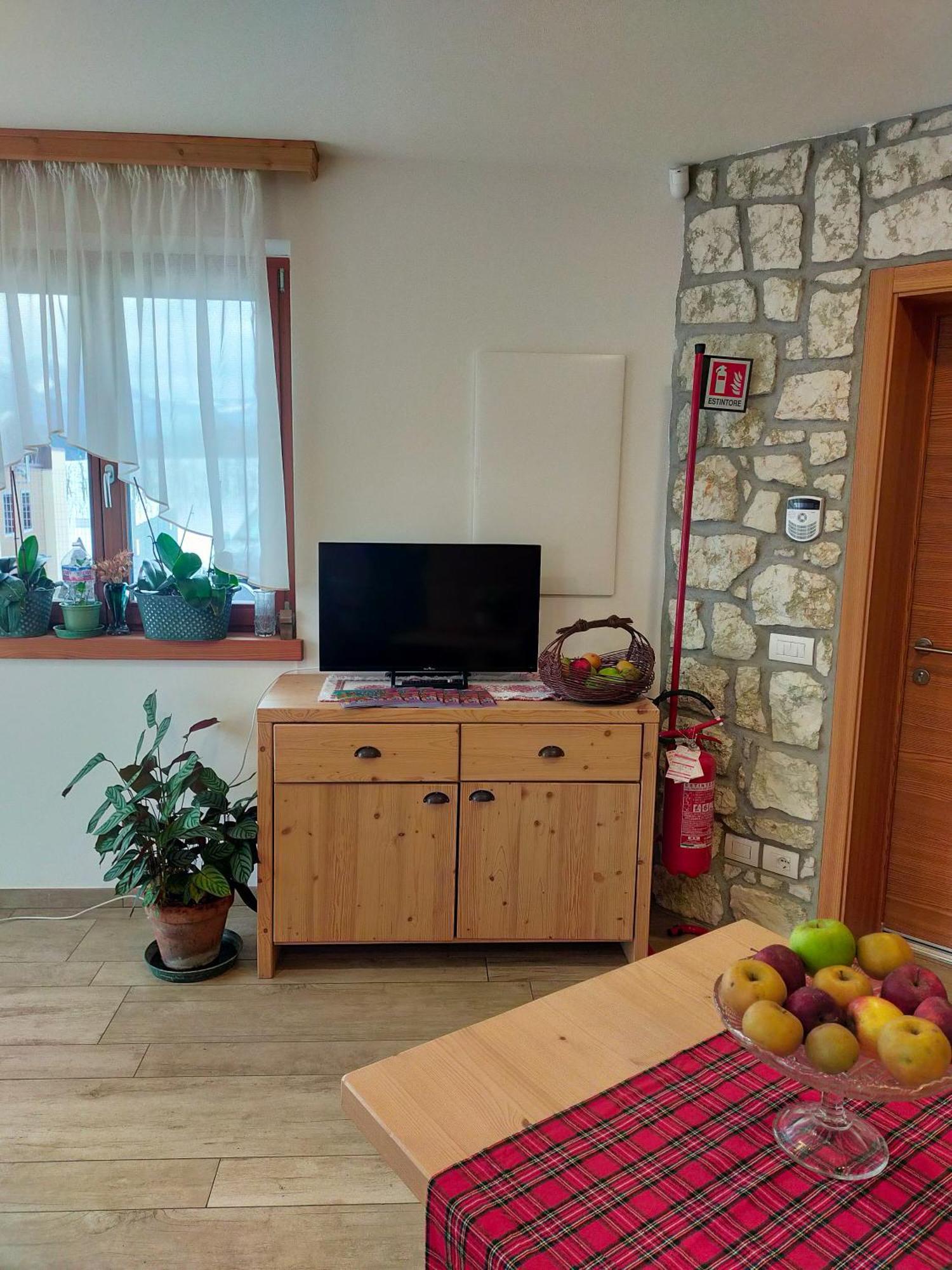 Agritur Maso Flonkeri Bed and Breakfast Bosentino Exteriör bild