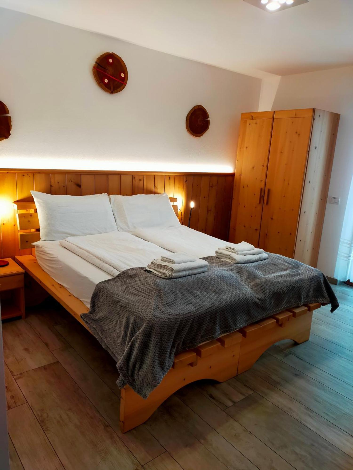 Agritur Maso Flonkeri Bed and Breakfast Bosentino Exteriör bild